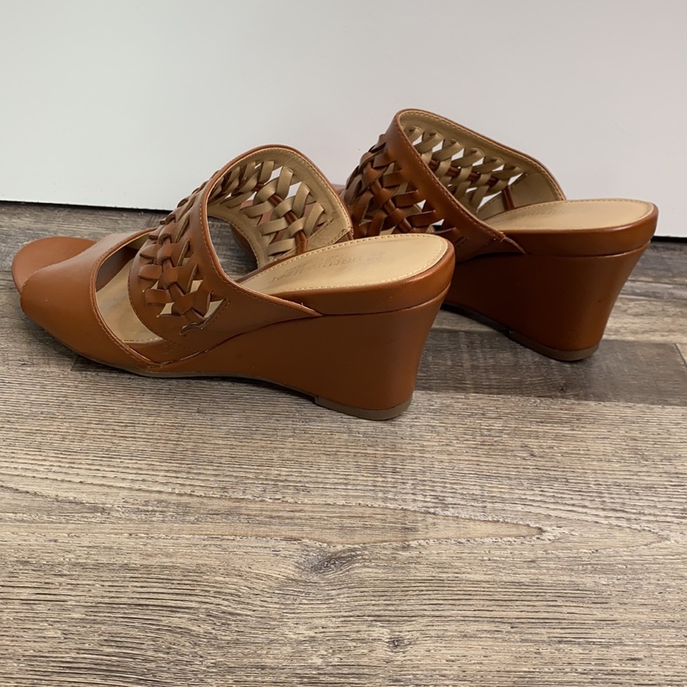 Naturalizer Wedge Sandals - Picture 3 of 4